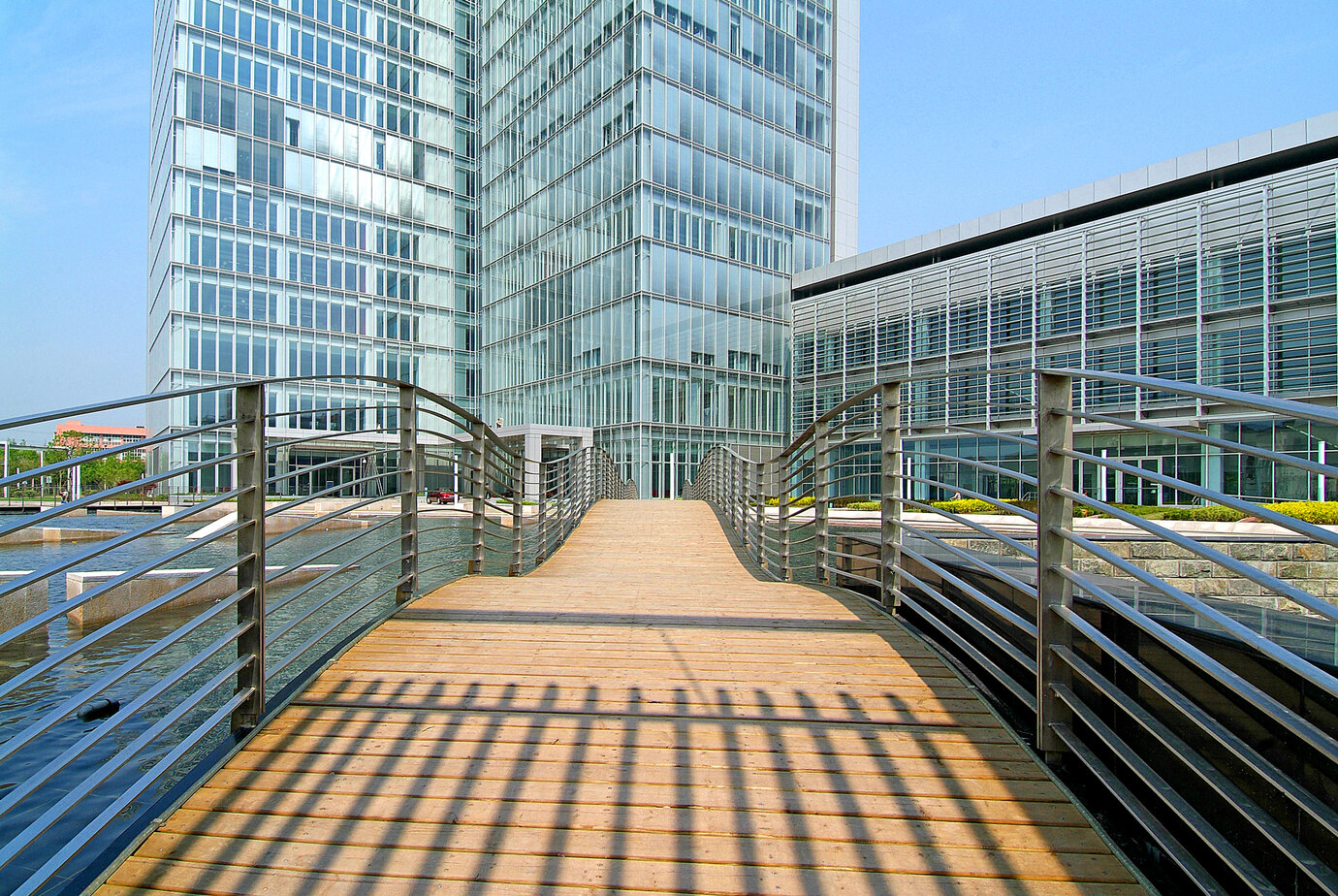 Foot bridge
