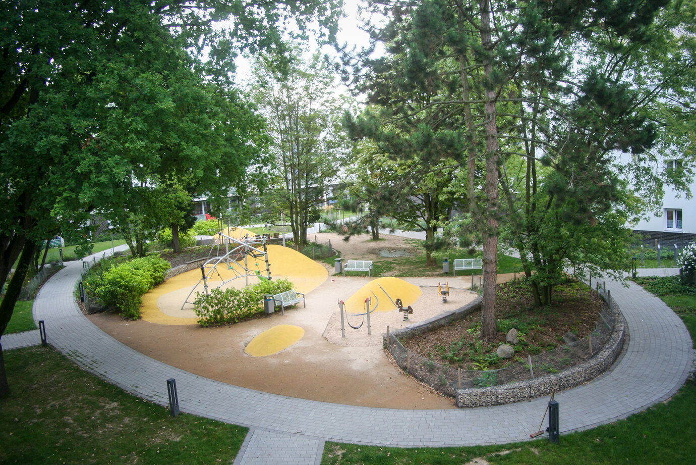 Courtyard 4