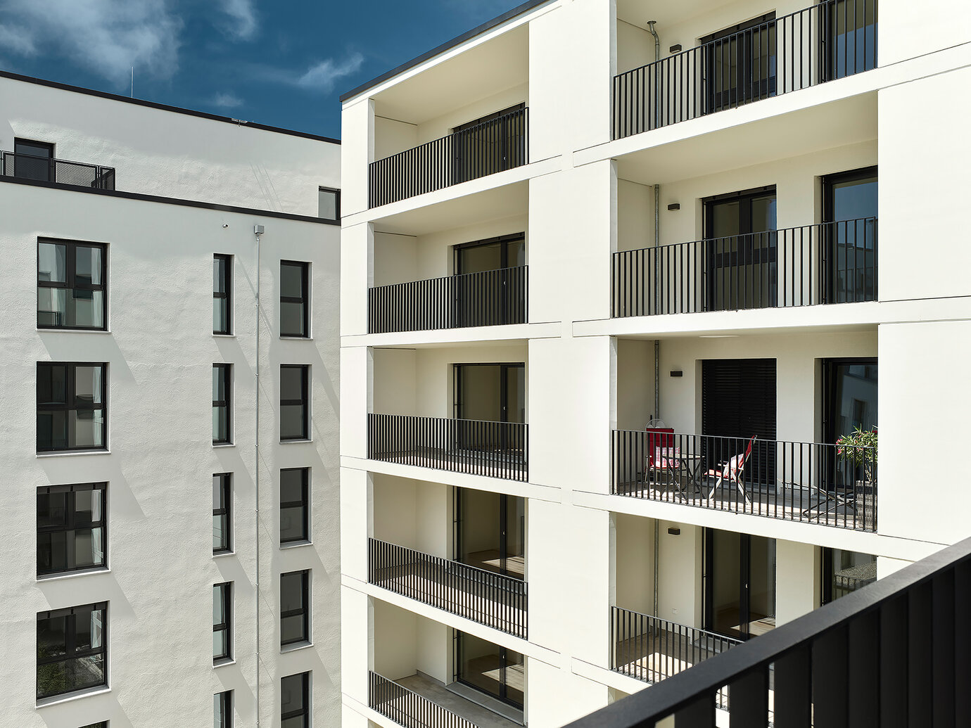 Loggias as design-defining facade elements